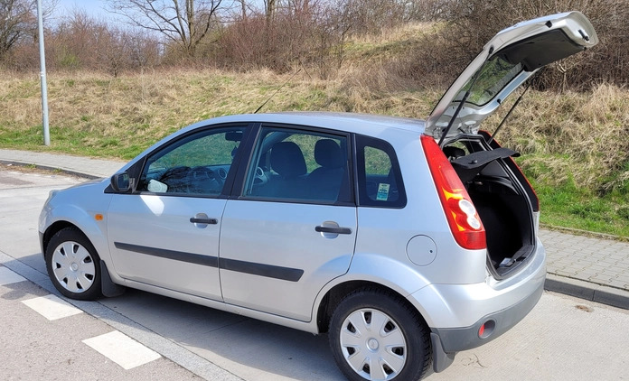 Ford Fiesta cena 11500 przebieg: 145567, rok produkcji 2007 z Kielce małe 37